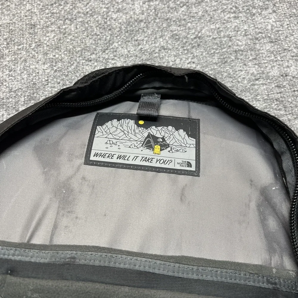 The North Face Black Fall Line Snyk Backpack FlexVent Mens Laptop Daypack